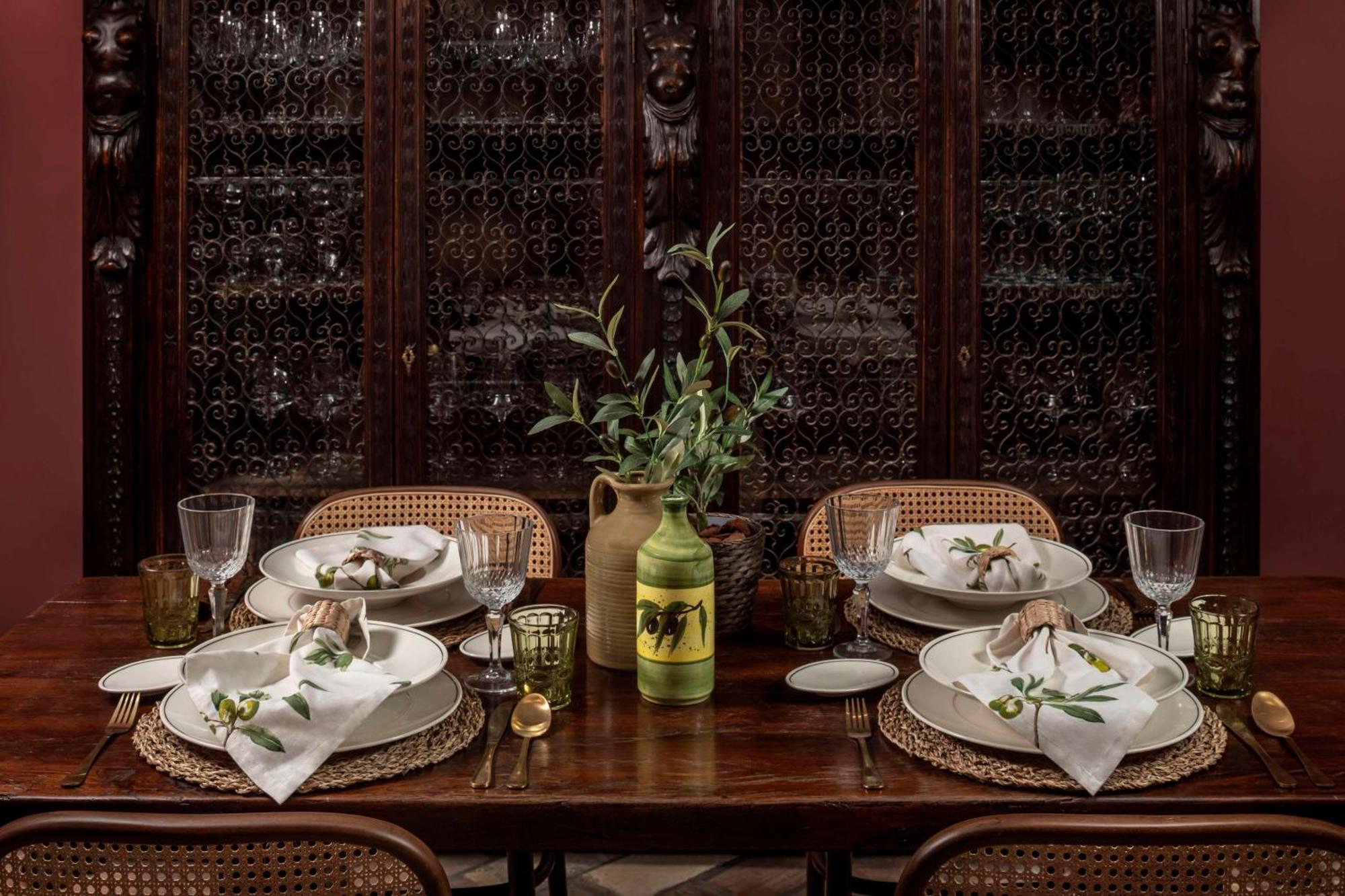 Nh 컬렉션 플로렌스 팔라조 가디 호텔 피렌체 외부 사진 A table set for a meal